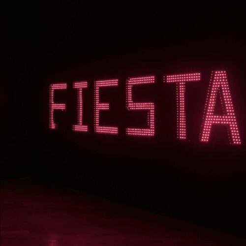 alberto-borea Fiesta – Siesta, 2018 / 2022 LED lights and wood structure 129.1 × 31.1 × 7.1 in (328 × 79 × 18 cm) Exhibited in RETROSPECTIVA | ALBERTO BOREA | 1979–2020: Arqueologías del presente y poéticas de la ciudad, ICPNA, Lima, Peru