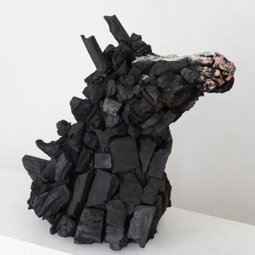 Cabeza de carbon, 2026 Charcoal adhesive silicone, 20 x 14 x 12 in.